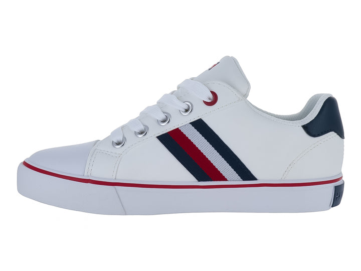 Tenis Tommy Hilfiger color blanco con franjas azul y roja en el lateral y suela blanca con línea roja.