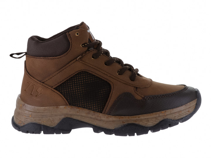 Bota casual VAVITO color arena con paneles de malla marrón oscuro y suela robusta.