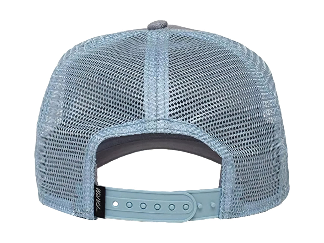 Gorra Goorin Bros color indigo con malla trasera y un parche frontal bordado de la cabeza de un león.