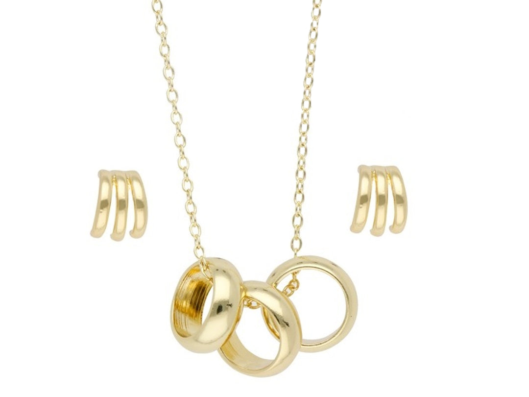 Set de collar y aretes en color dorado con diseño de anillos entrelazados.