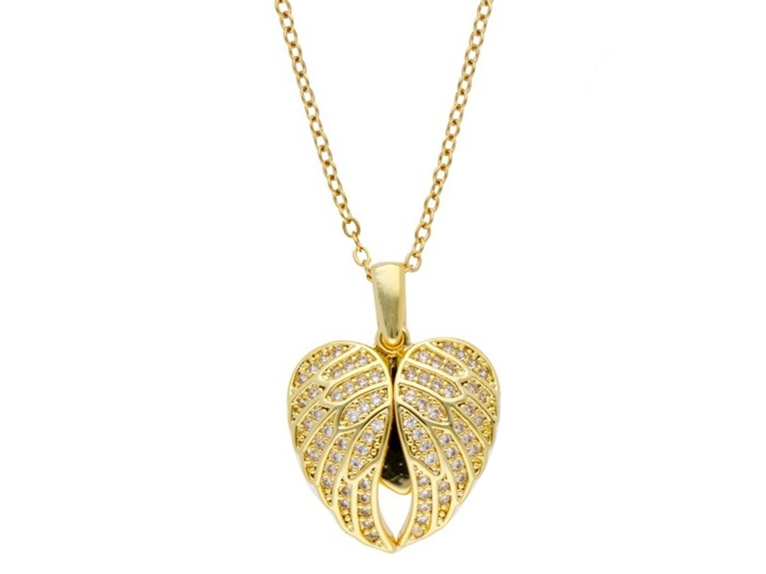 Collar dorado de la marca ROZE con dije en forma de alas decoradas con brillantes.