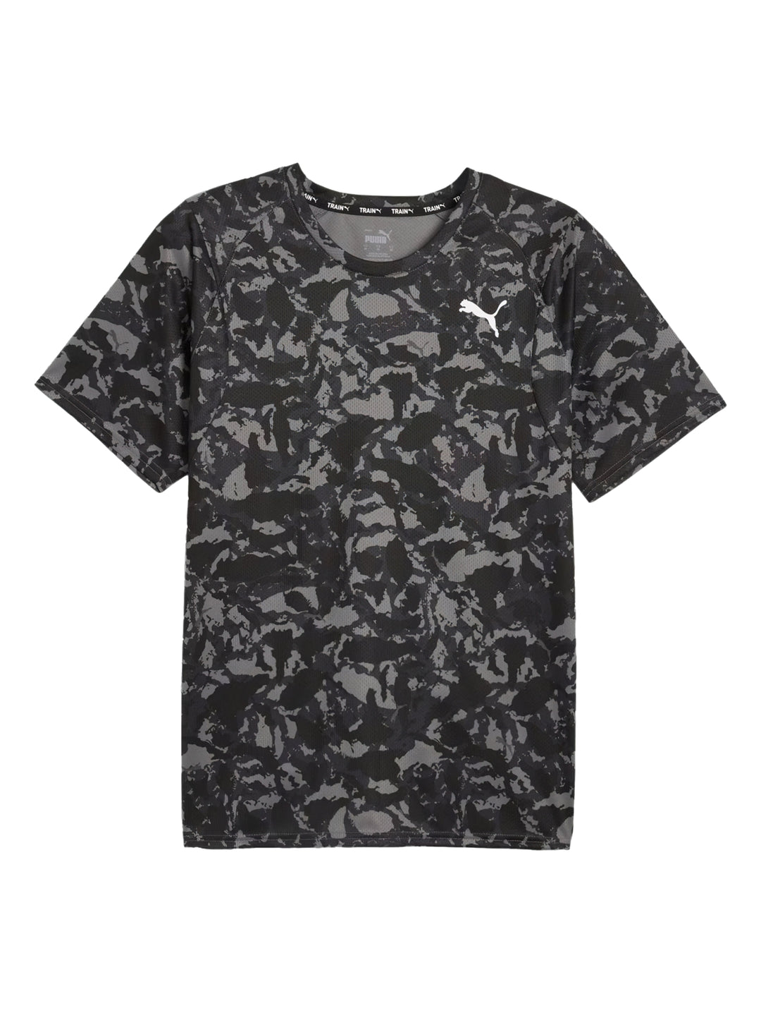 Camiseta deportiva PUMA de manga corta con estampado de camuflaje en colores negro y gris.