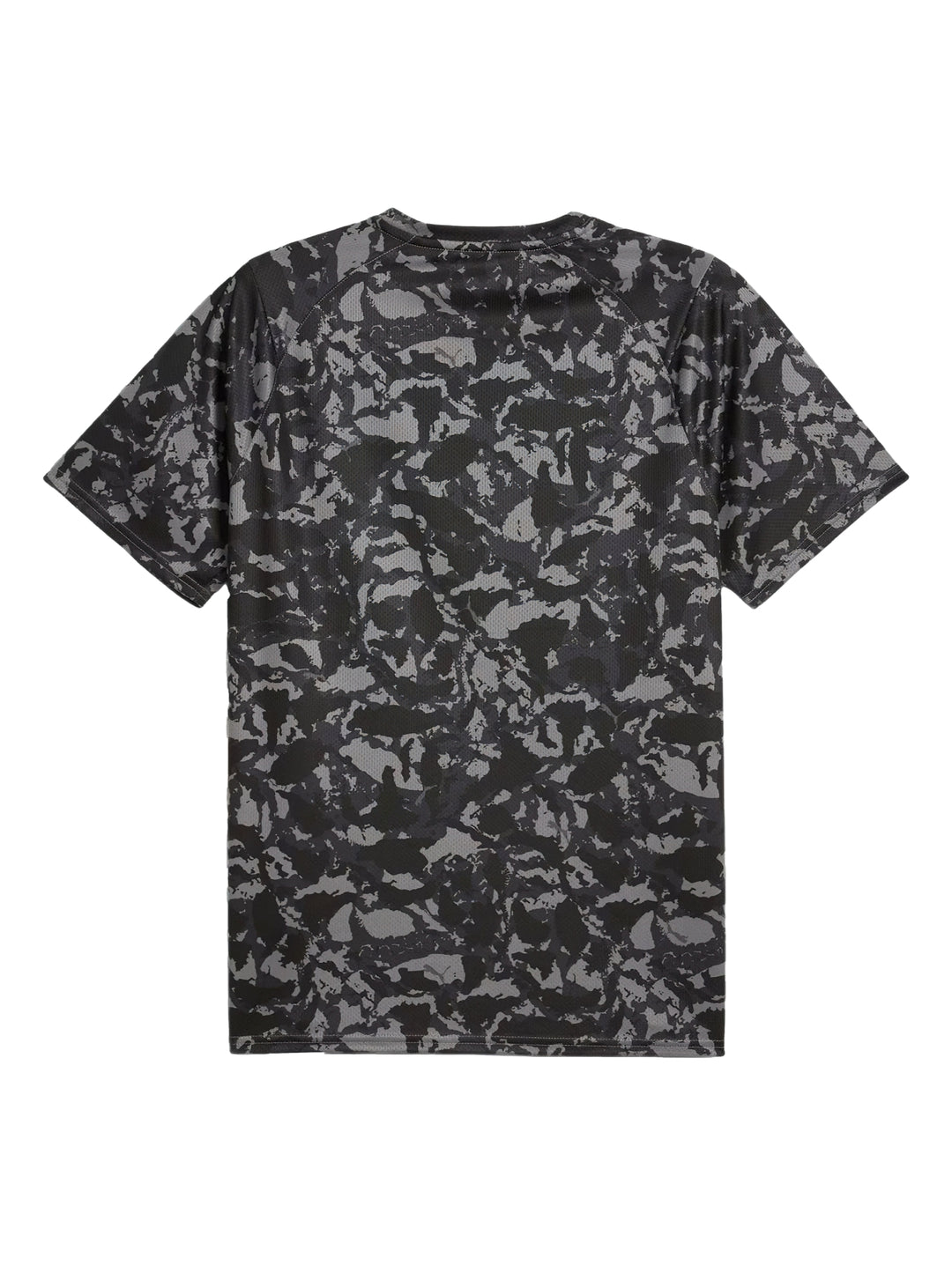 Camiseta deportiva PUMA de manga corta con estampado de camuflaje en colores negro y gris.