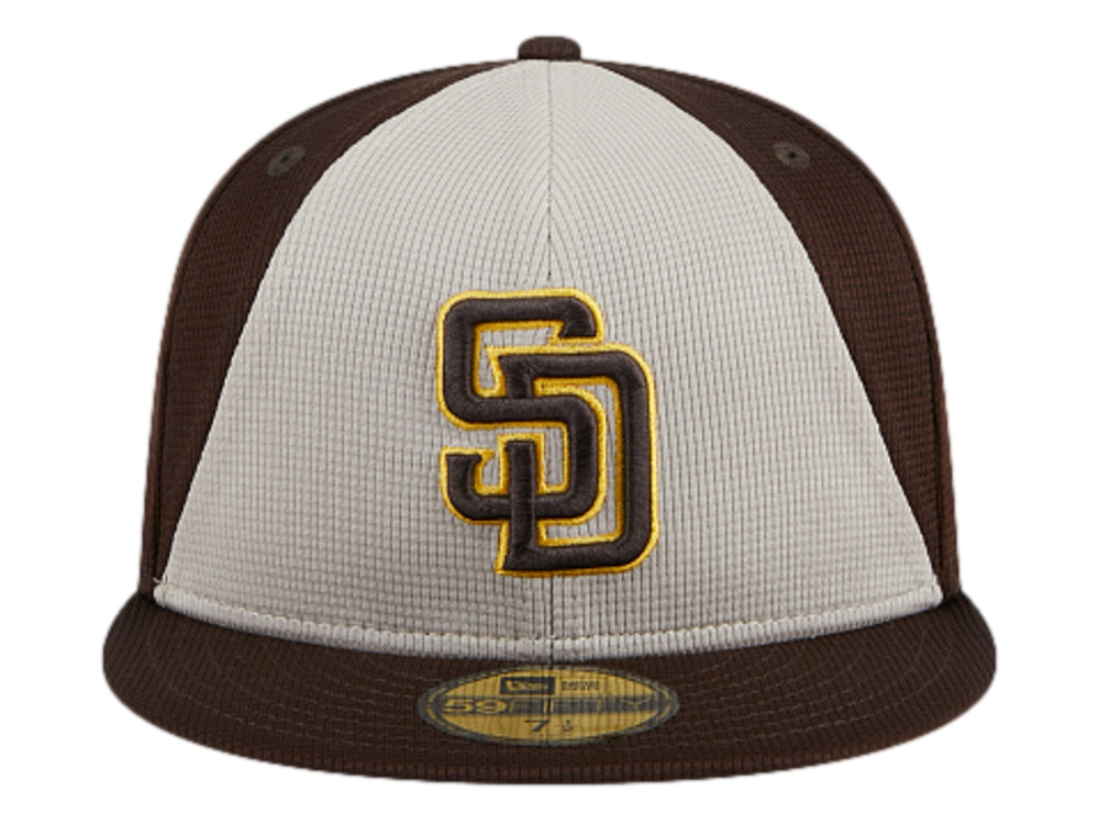 Gorra de béisbol New Era en colores marrón oscuro y crema con logotipo de San Diego Padres.