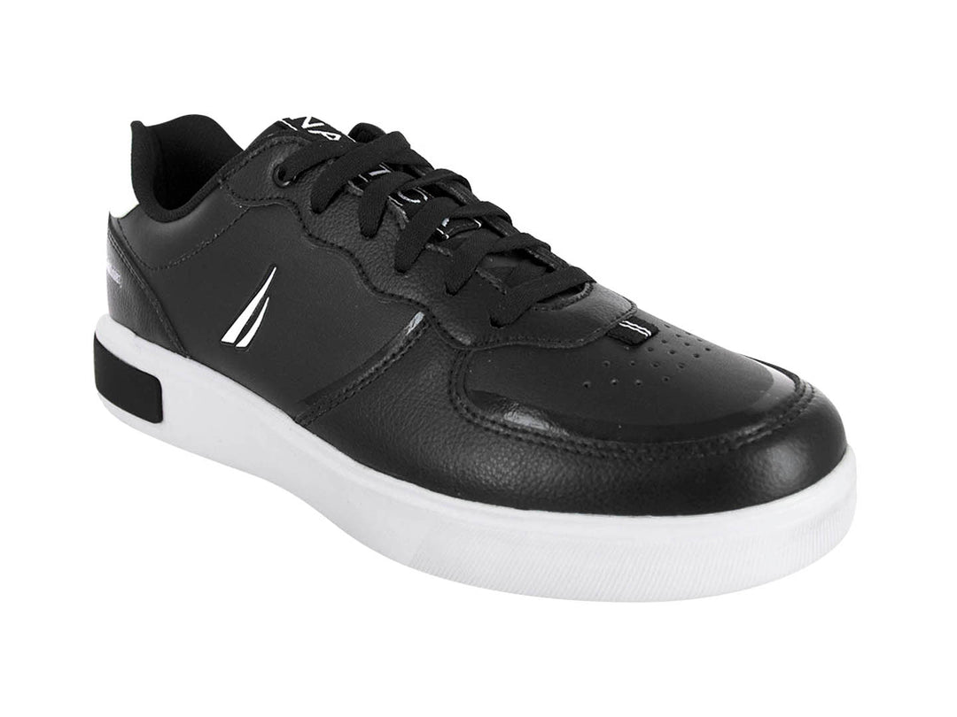 Tenis deportivos Nautica Draper en color negro con suela blanca y detalles minimalistas.