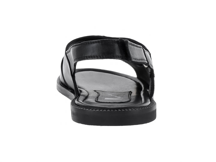 Sandalia de cuero color negro para hombre con correa ajustable en el talón y diseño casual.