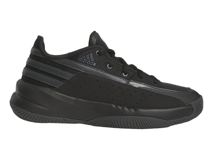 Tenis deportivos Adidas color negro con suela plana y detalles en textil.