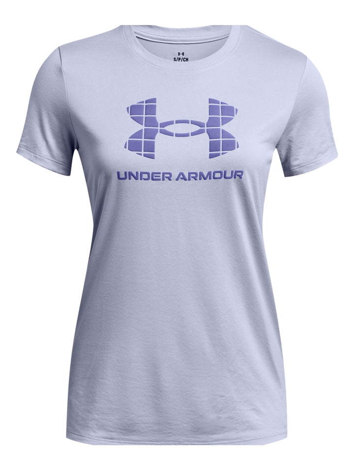 Mujer vistiendo una camiseta deportiva de manga corta color morado claro con logotipo de Under Armour en el pecho.