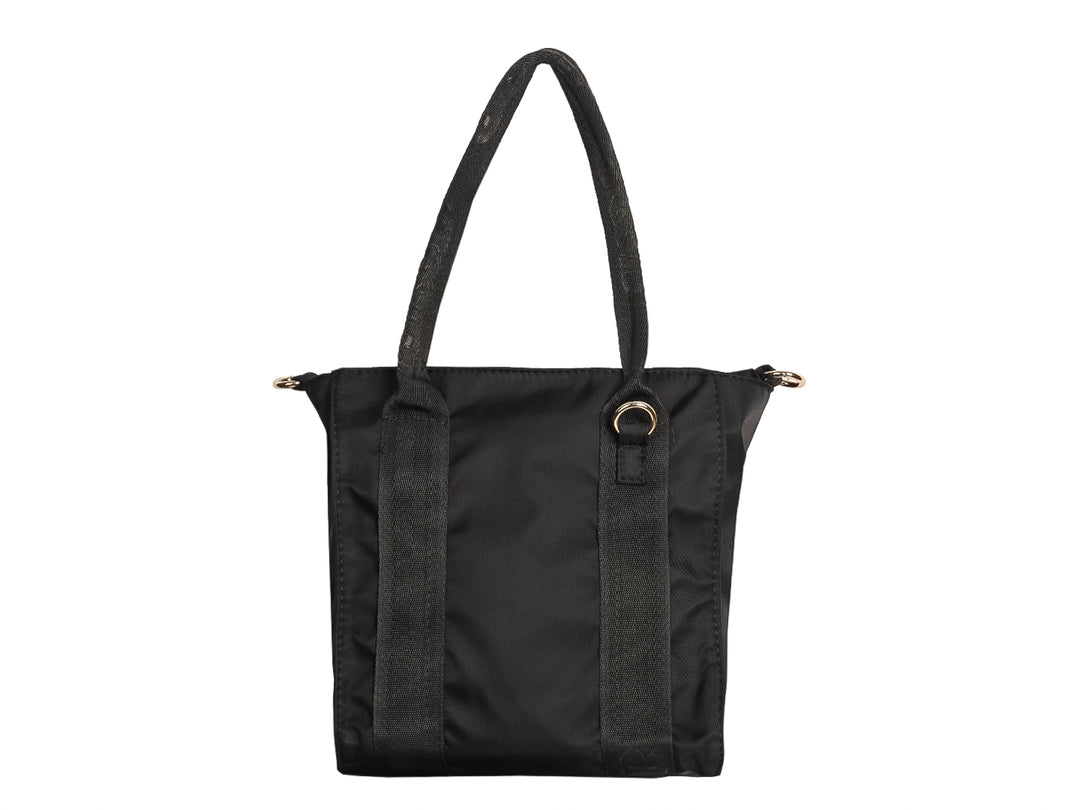 Bolsa de hombro color negro de la marca Ferretina, fabricada en tela lisa con asas largas y cierre superior.