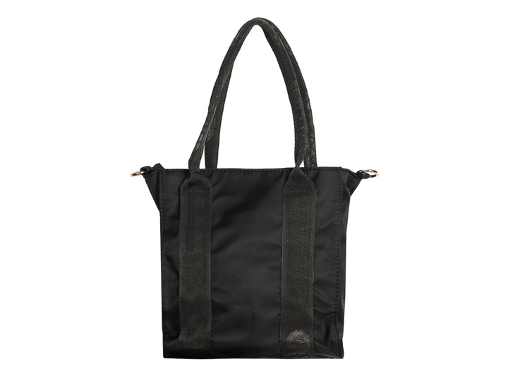 Bolsa de hombro color negro de la marca Ferretina, fabricada en tela lisa con asas largas y cierre superior.