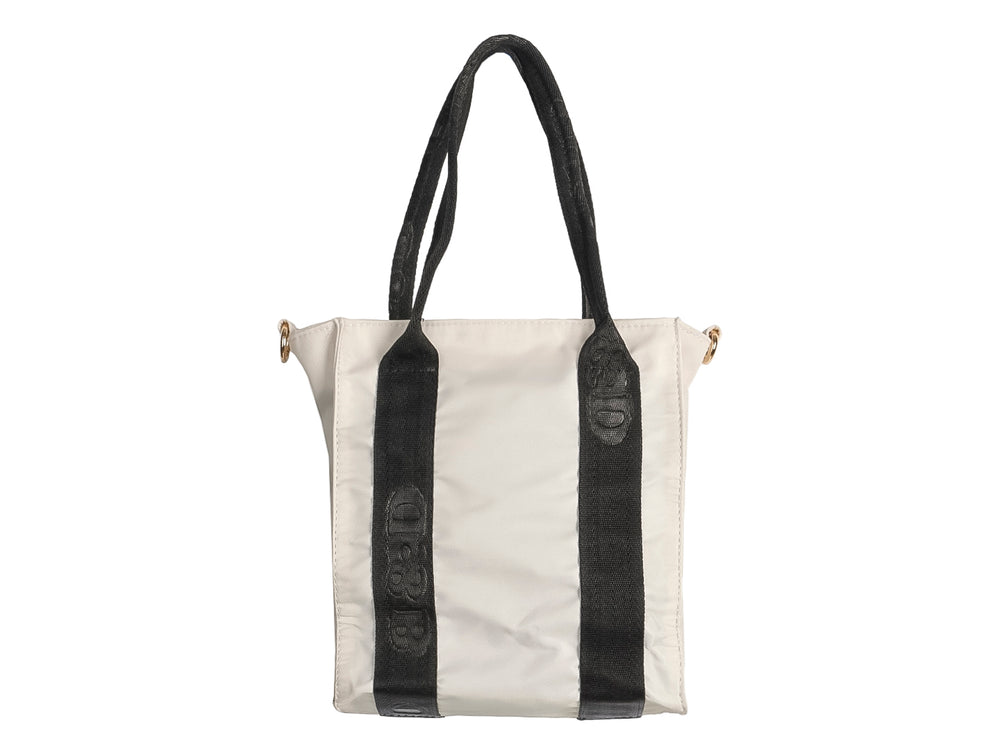 Bolsa de hombro Ferretina en color latte con asas y detalles laterales en color negro.