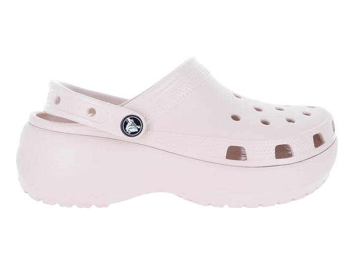 Zuecos Crocs Classic Platform Clog en color Quartz con suela de plataforma elevada y correa trasera.