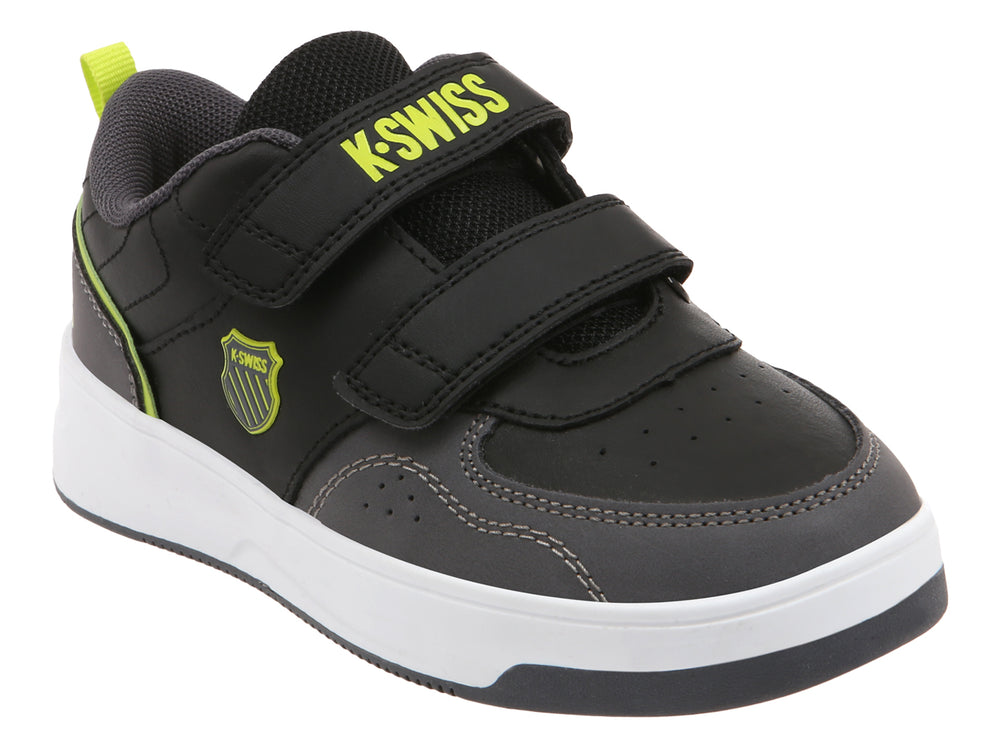 Tenis K-Swiss color gris oscuro con detalles en verde lima y suela blanca para niño.