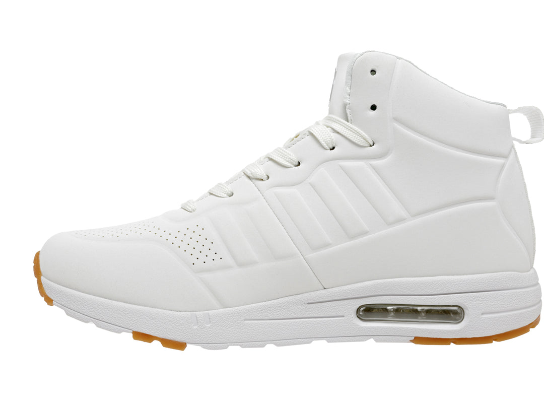 Tenis K-Swiss blancos de corte alto con suela de goma color marrón.