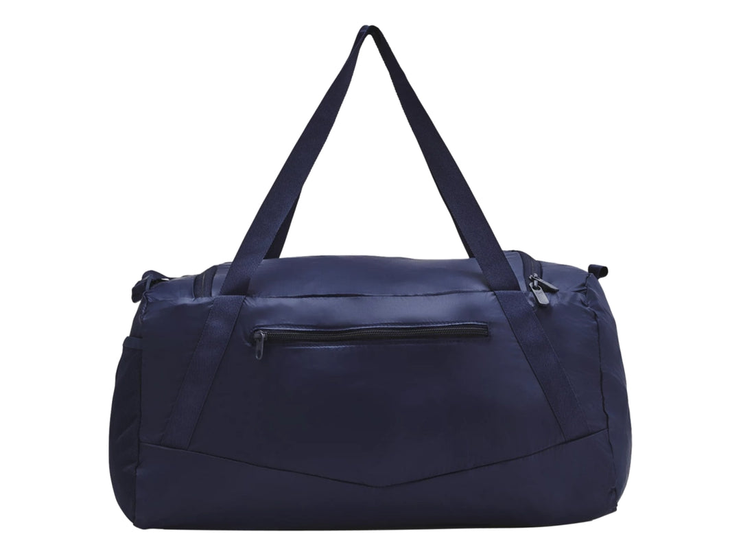 Bolsa de deporte Under Armour color azul marino con logotipo blanco y asas largas.