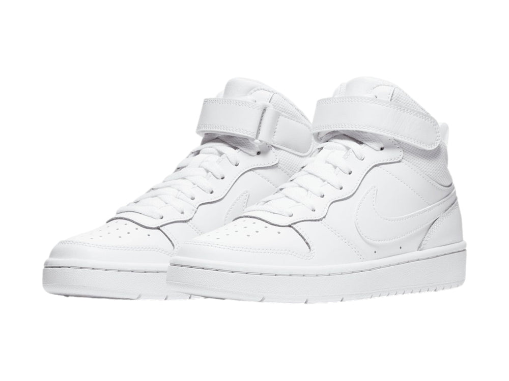 Tenis Nike Court Borough Mid 2 color blanco para niños con correa en el tobillo.