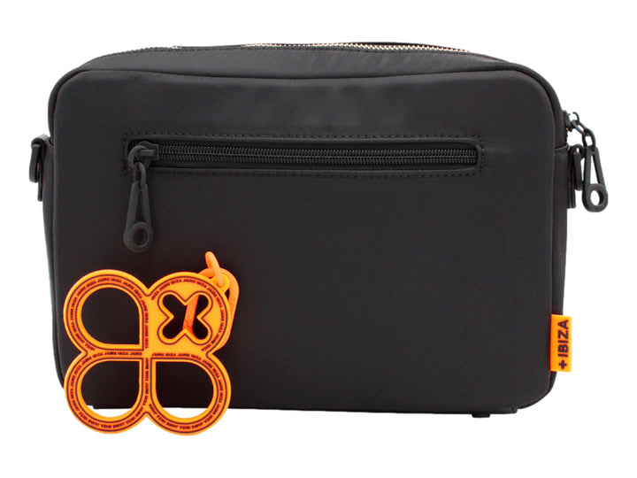 Bolso de hombro Jaime Ibiza color negro con logotipo JMBZ en relieve y correa larga.
