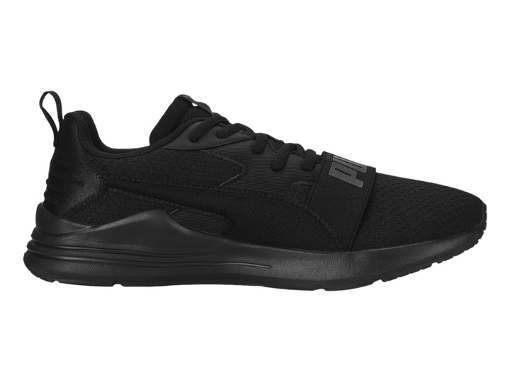 Tenis deportivos PUMA Wired Run Pure en color negro total con suela y detalles en gris oscuro.