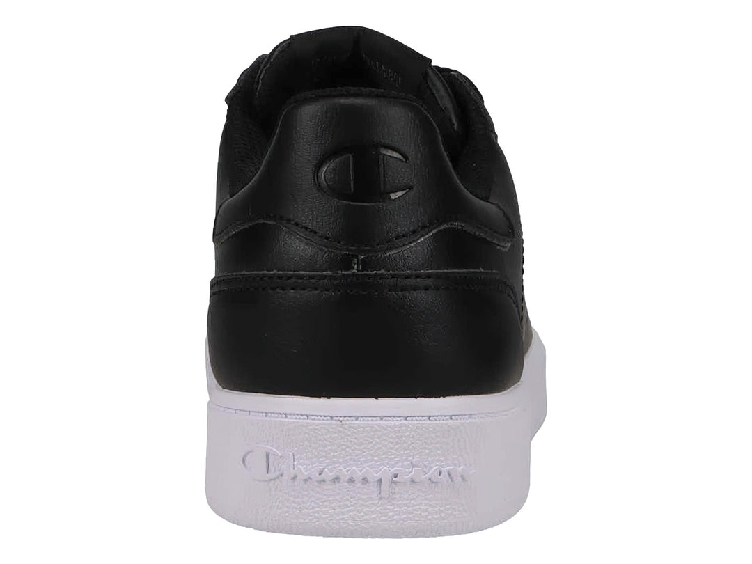 Tenis Champion para niños en color negro con suela blanca y cierre de cordones.