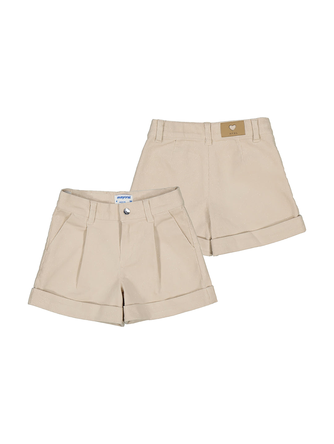 Bermudas de pana color almendra con acabado brillante de la marca Mayoral.