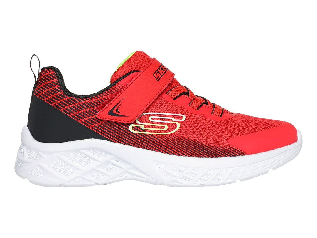Tenis deportivos Skechers color rojo con detalles negros y suela blanca para Niño.