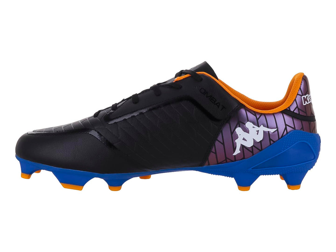 Botas de fútbol Kappa color negro y azul royal con tacos naranjas y detalles en morado.