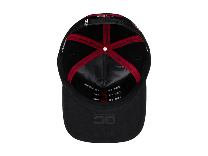 Gorra snapback color negro con logo MLP en rojo y blanco en el frente.