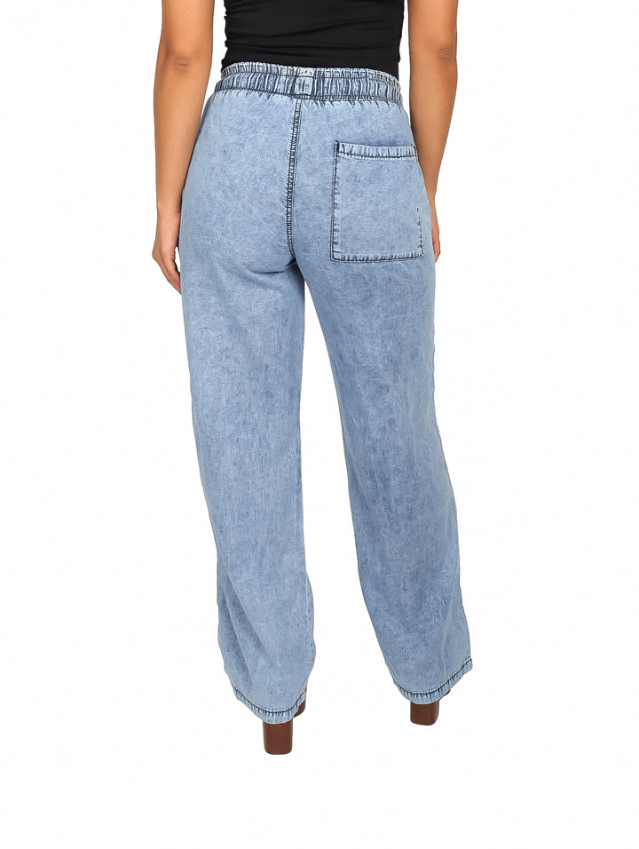 Pantalones tipo jogger rectos en color azul doble stone con cintura elástica y cordón negro para mujer.