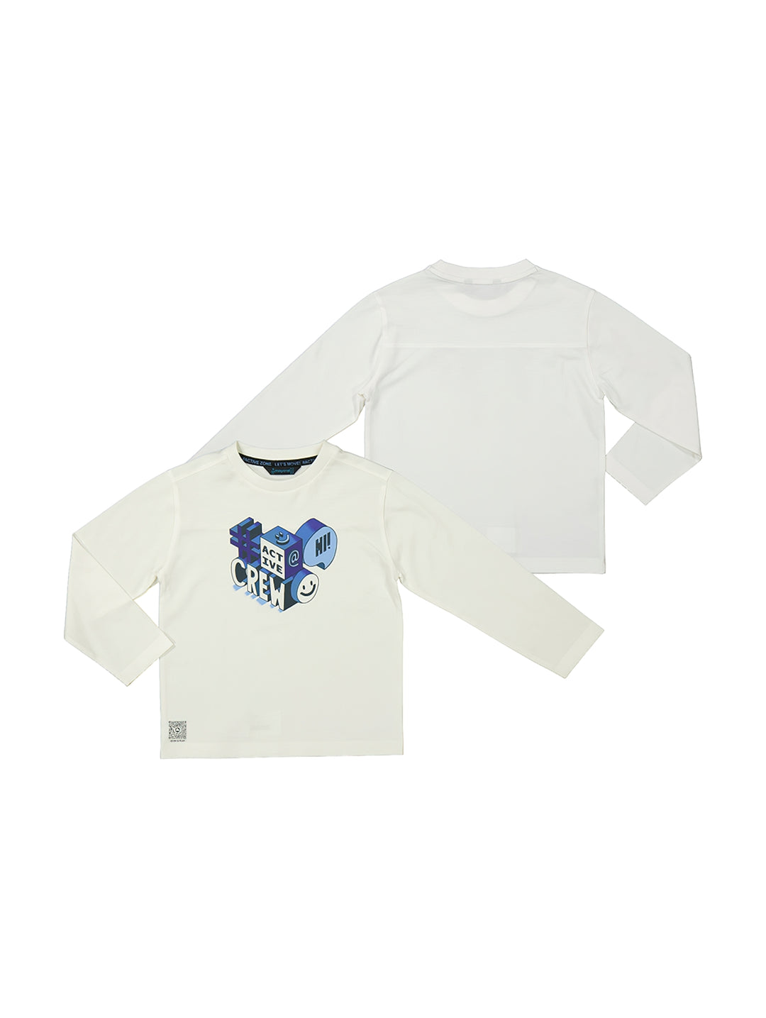 Camiseta manga larga color nata con estampado azul en el frente.