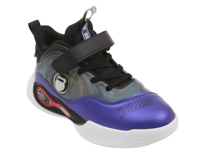 Tenis deportivos K-SWISS de bota en colores morado, negro y blanco con acabado brillante y correa ajustable.
