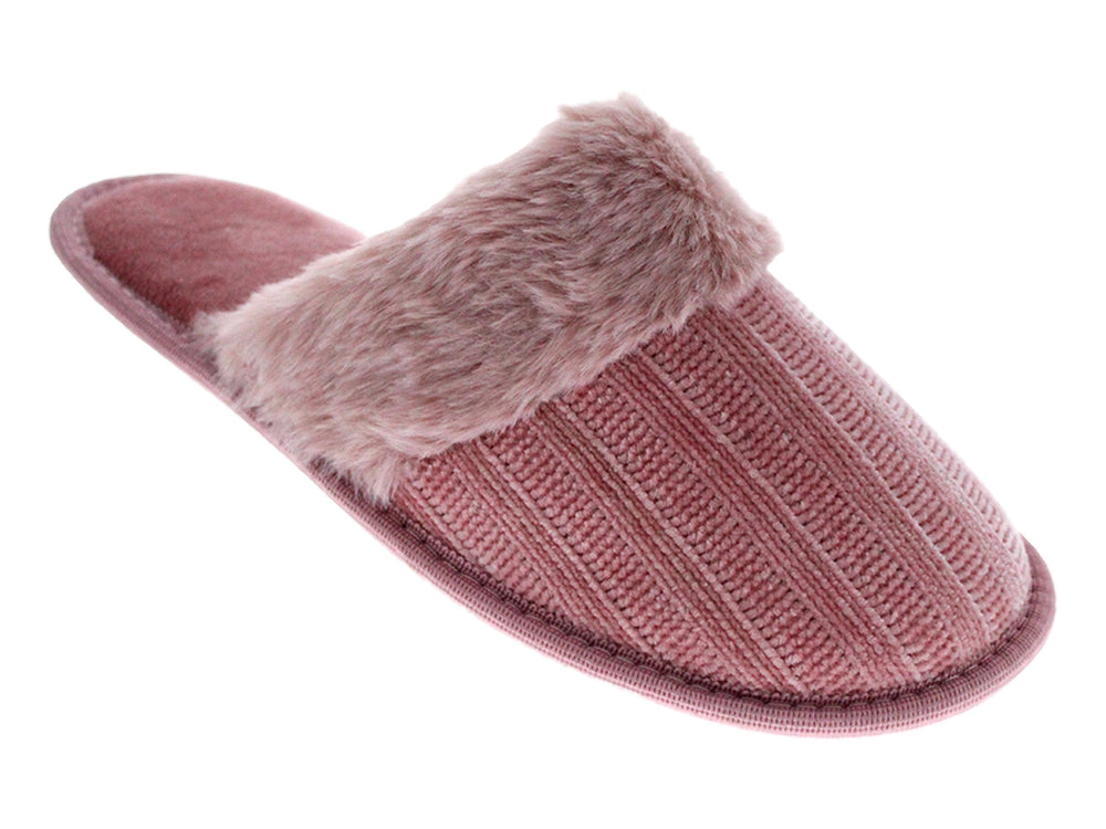 Pantufla rosa de Comfort Fit con interior de peluche y exterior acanalado.