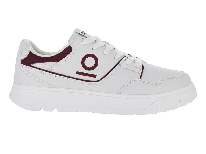Tenis casuales blancos con detalles en color vino y suela blanca ancha de la marca Capa de Ozono.