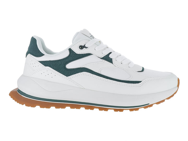 Tenis blancos con detalles en verde y suela de goma marrón.
