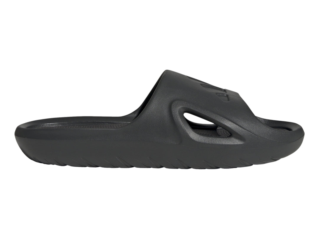 Sandalia Adidas Adicane Slide en color negro con diseño deportivo y minimalista.