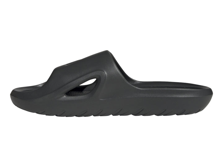Sandalia Adidas Adicane Slide en color negro con diseño deportivo y minimalista.
