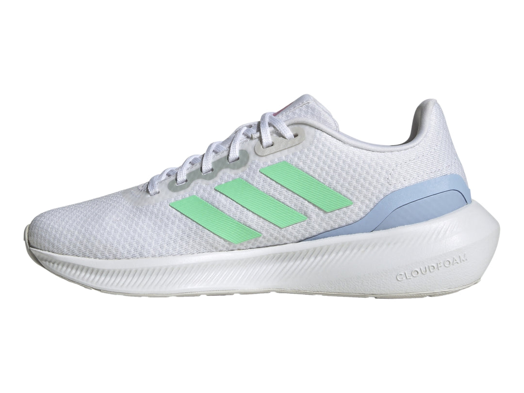 Tenis Adidas Runfalcon 3.0 en color blanco con detalles en verde menta y azul claro para mujer.