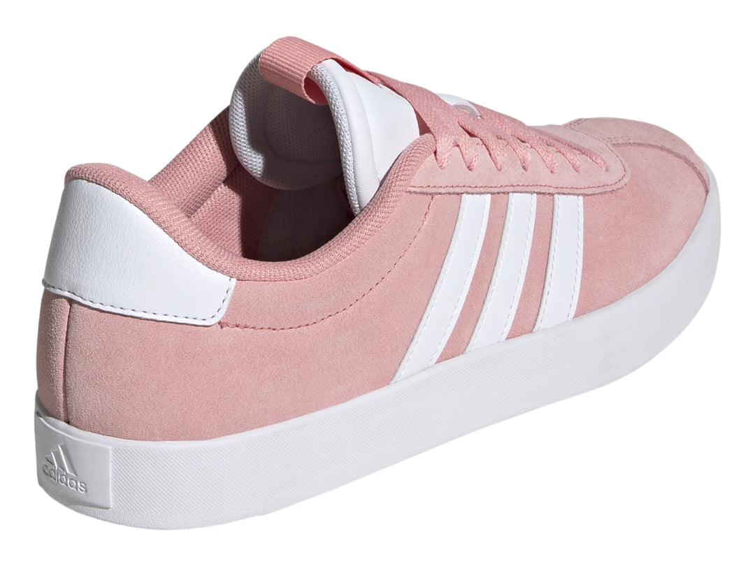 Tenis Adidas VL Court 3.0 en color rosa con franjas y suela blanca.