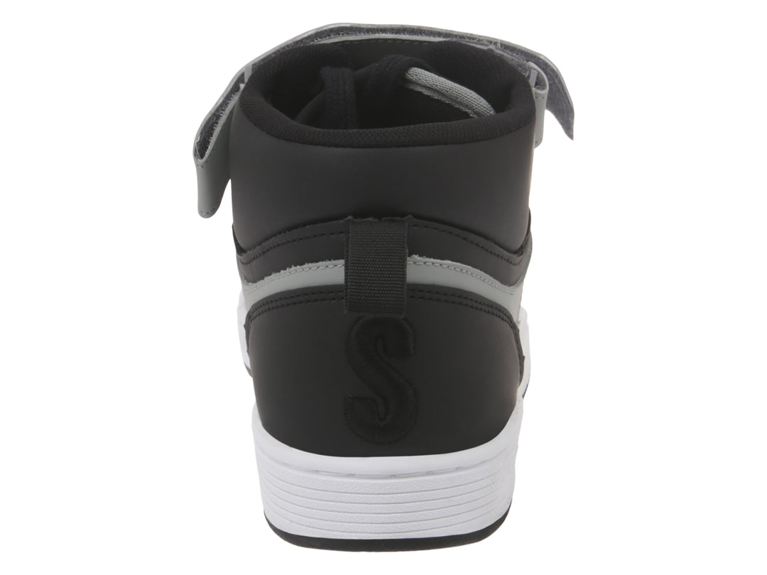 Tenis K-Swiss Urban Court de corte alto en colores gris y negro con suela blanca.