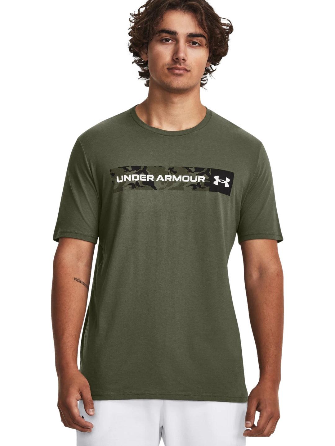 Playera Under Armour Camo Chest Stripe Verde para Hombre
