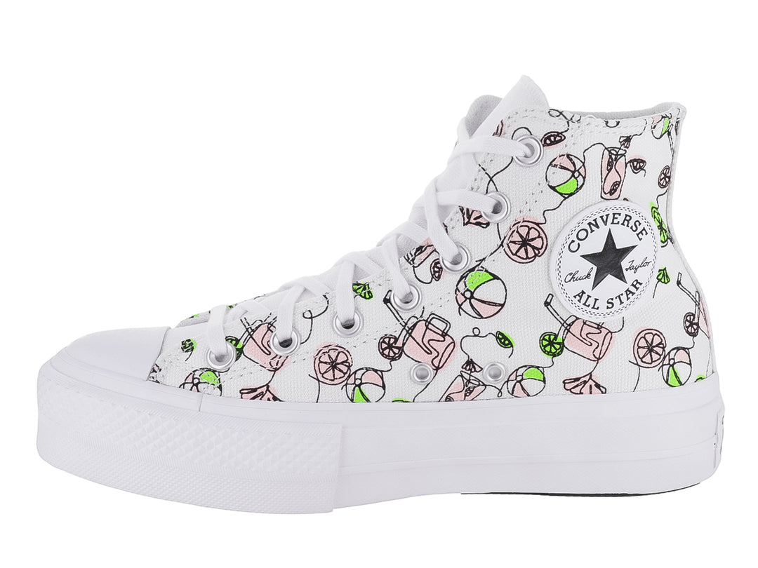 Tenis Converse blancos de bota con plataforma y estampado de vasos de limonada en rosa y verde.