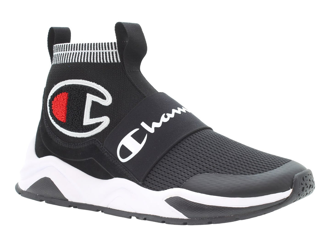 Tenis deportivos Champion color negro con suela blanca y diseño tipo calcetín.