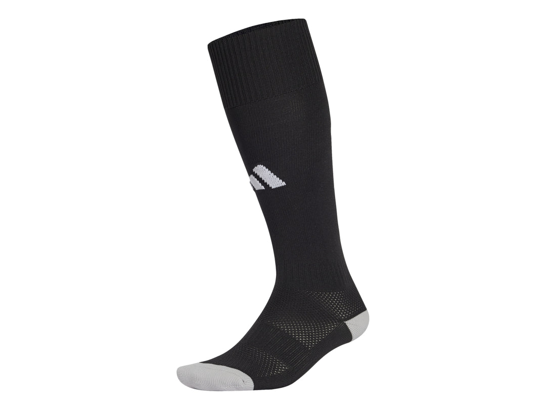 Calcetín deportivo Adidas color negro con detalles en gris en la punta y talón, diseño largo para fútbol.