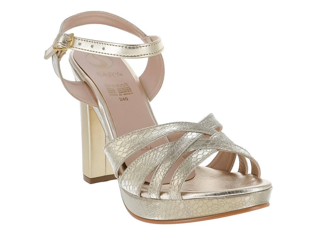 Sandalia elegante color oro metálico con tacón grueso, plataforma y tiras cruzadas en la parte frontal.