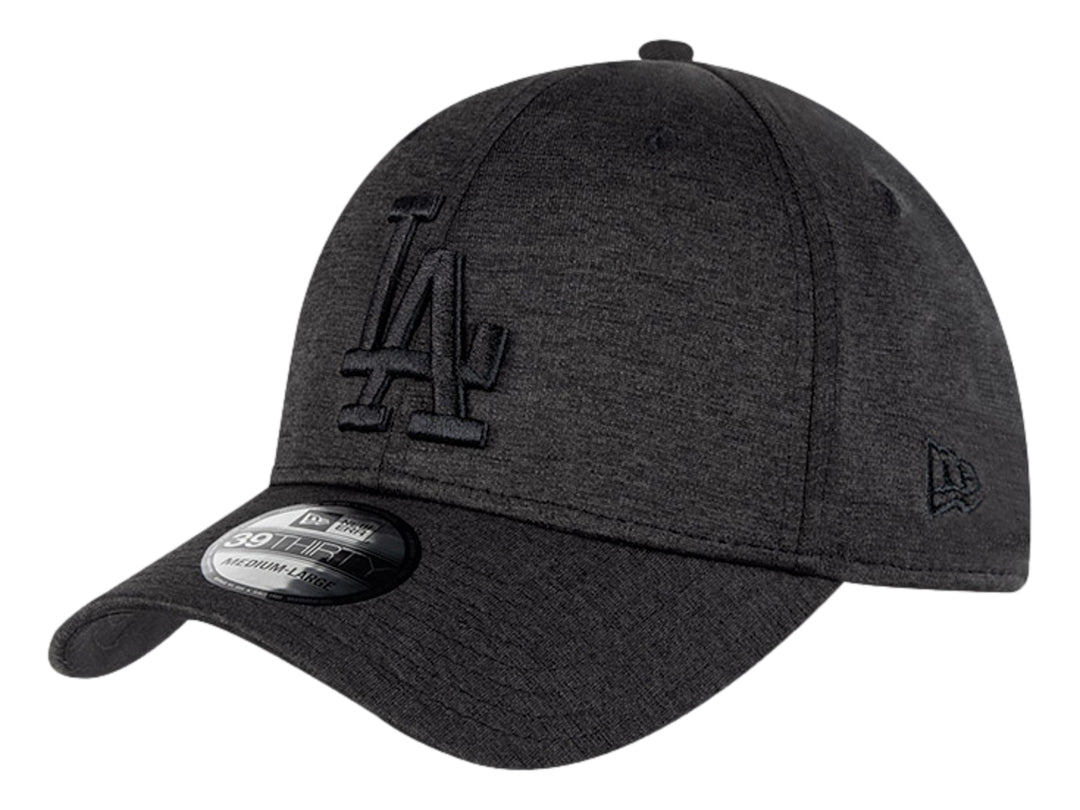 Gorra New Era color negro con logotipo de Los Angeles Dodgers bordado en tono sobre tono y visera curva.