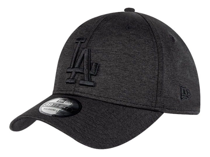 Gorra New Era color negro con logotipo de Los Angeles Dodgers bordado en tono sobre tono y visera curva.