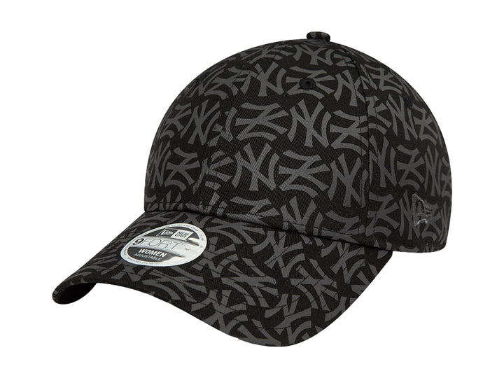 Gorra de béisbol New Era color negro con estampado geométrico de letras NY en gris oscuro.