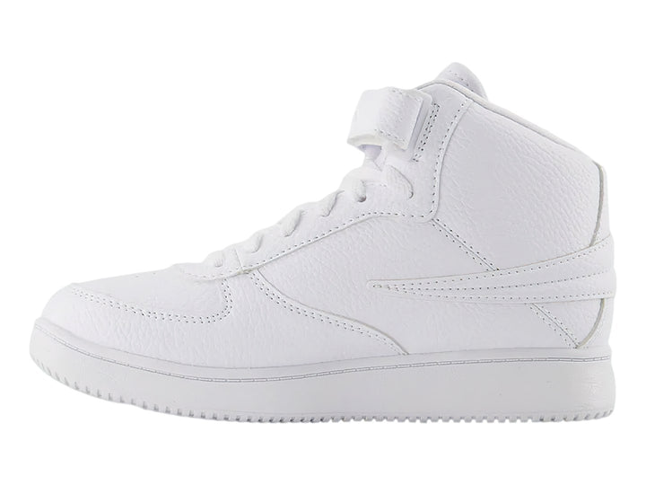 Tenis deportivos FILA de bota alta en color blanco total con cierre de agujetas y correa de velcro.