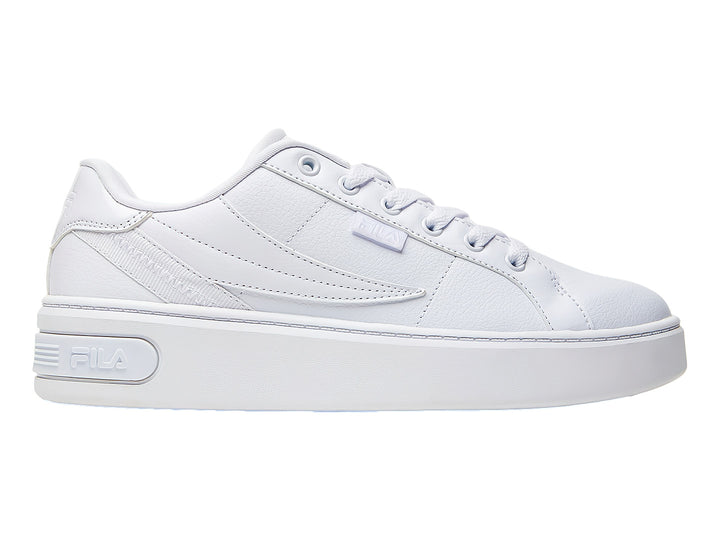 Tenis FILA blancos de plataforma con suela gruesa y cordones, vista lateral.