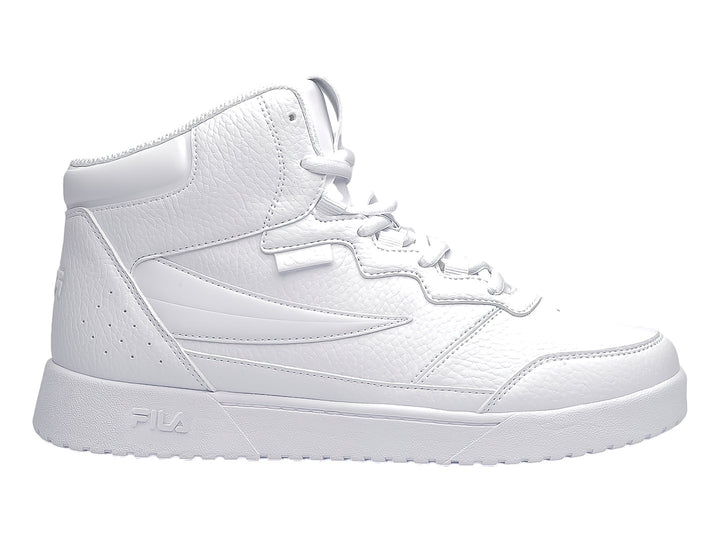 Tenis FILA blancos de corte alto con textura granulada y suela blanca.