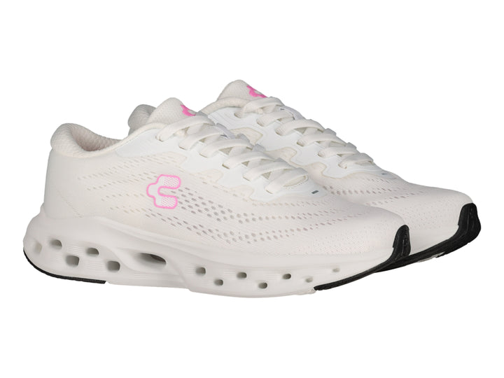 Tenis deportivos Charly color blanco con detalles en rosa y suela blanca con perforaciones laterales.